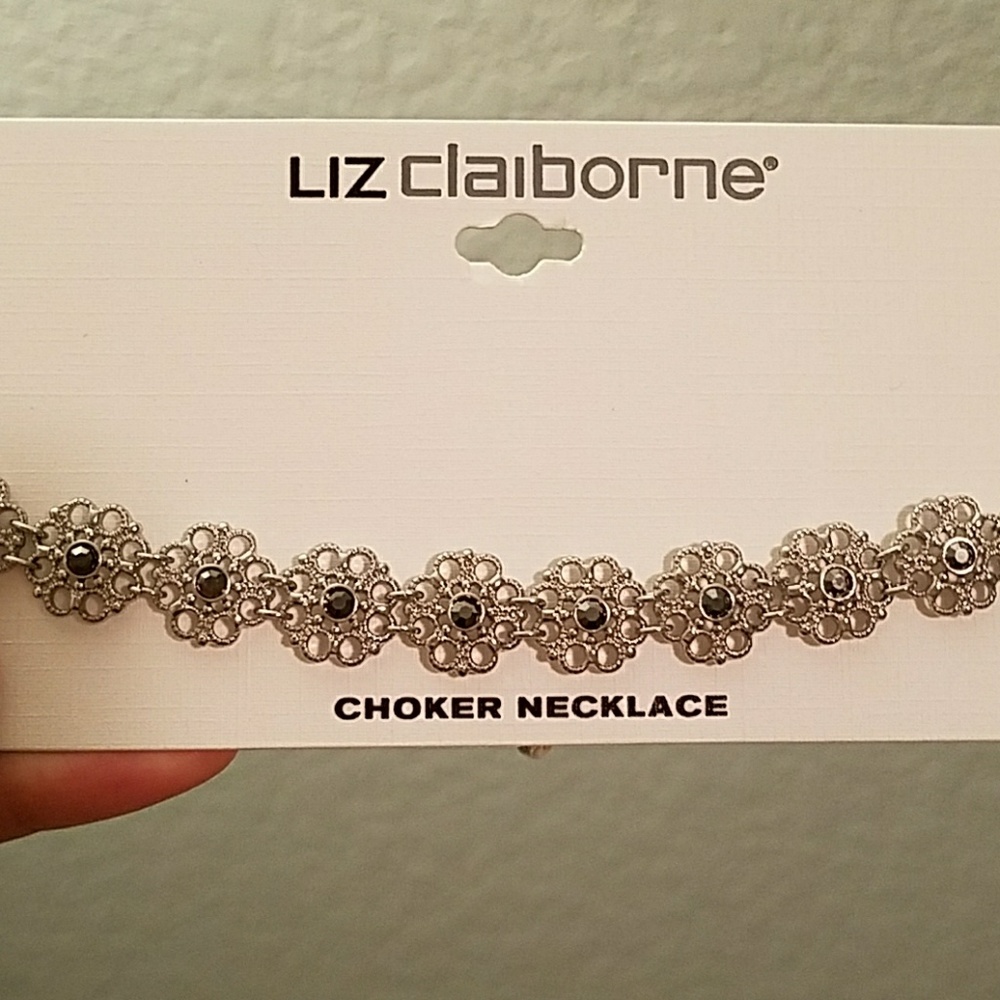 Chocker - Picture 2 of 3